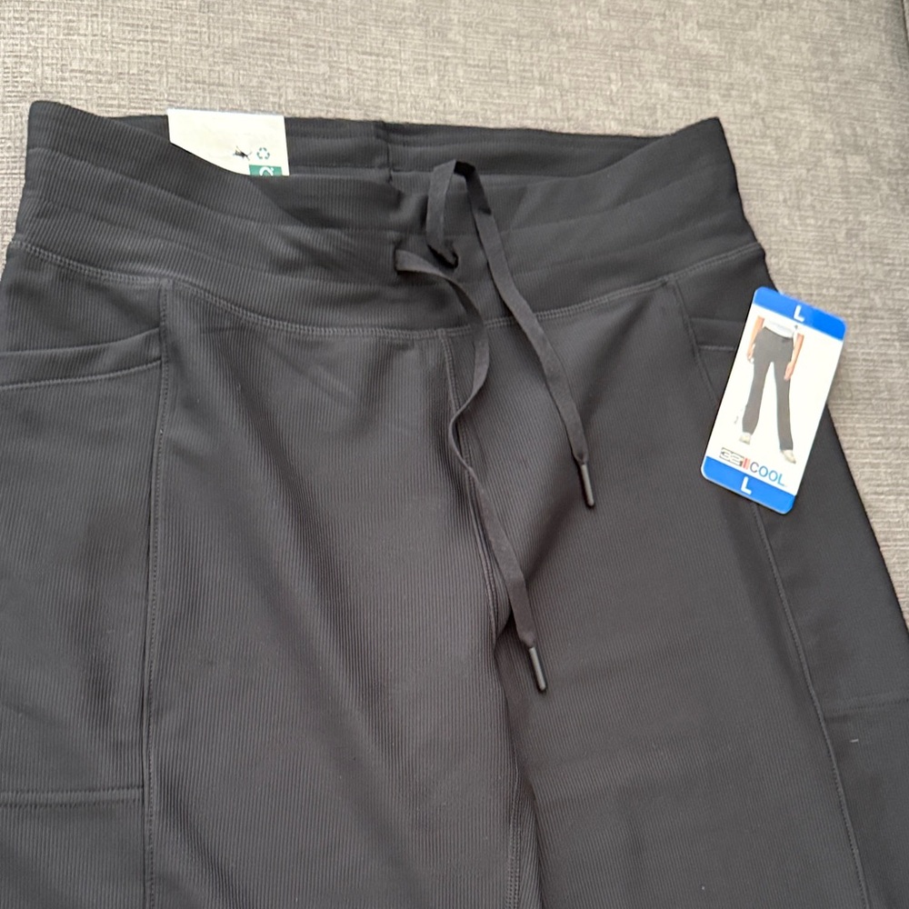 32 Degrees Cool Black Active Flare Pants